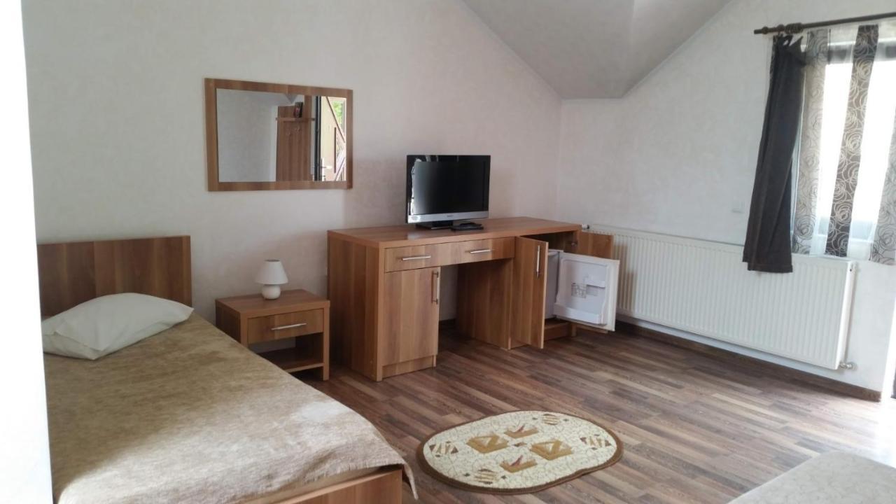 Apartament Zodiac Caransebeş Zewnętrze zdjęcie